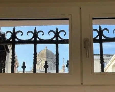 2 Maison Dior, Centre, à 500 M Apartamento