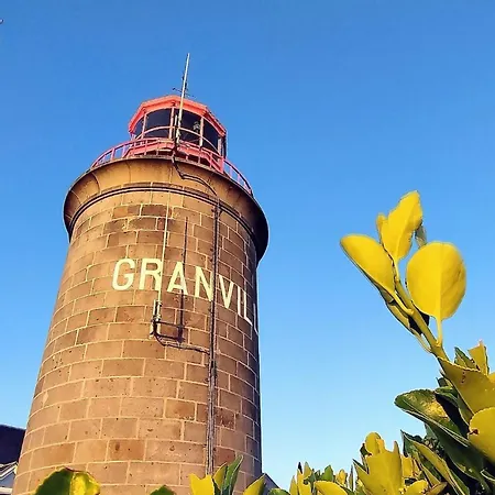 2 Maison Dior, Centre, à 500 M Apartamento