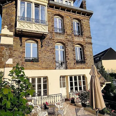 2 Maison Dior, Centre, à 500 M Apartamento *